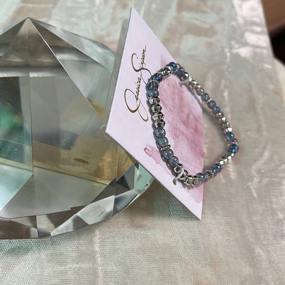 Iridescent and silver Bead stretch bracelet by Jessica Simpson - Picture 3 of 4